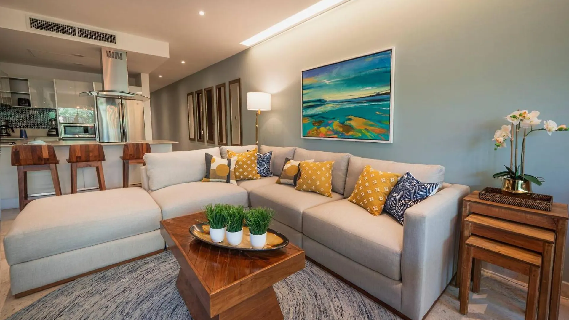 Luxury 2 Bedroom Condo With Private Jacuzzi & Bbq - At Cruz Con Mar - Maricruz Playa del Carmen